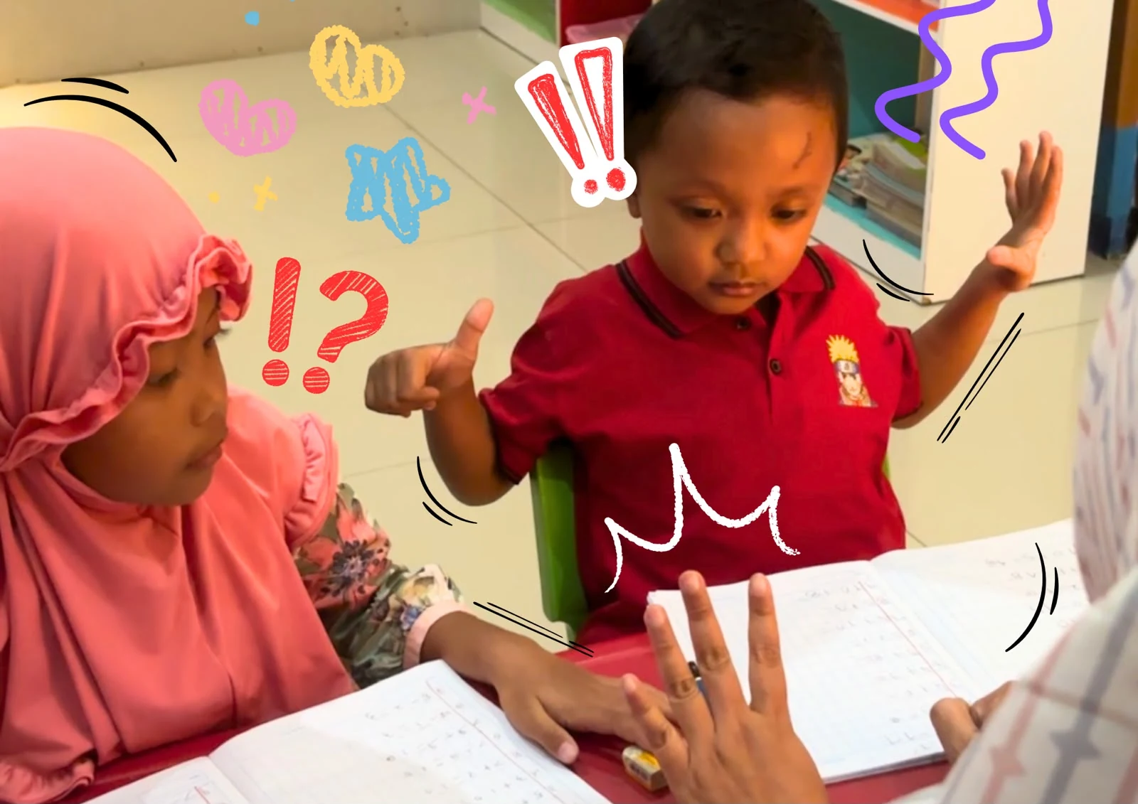 Anak-anak Les Calistung Nur Madinah berlatih berhitung dengan bunda guru