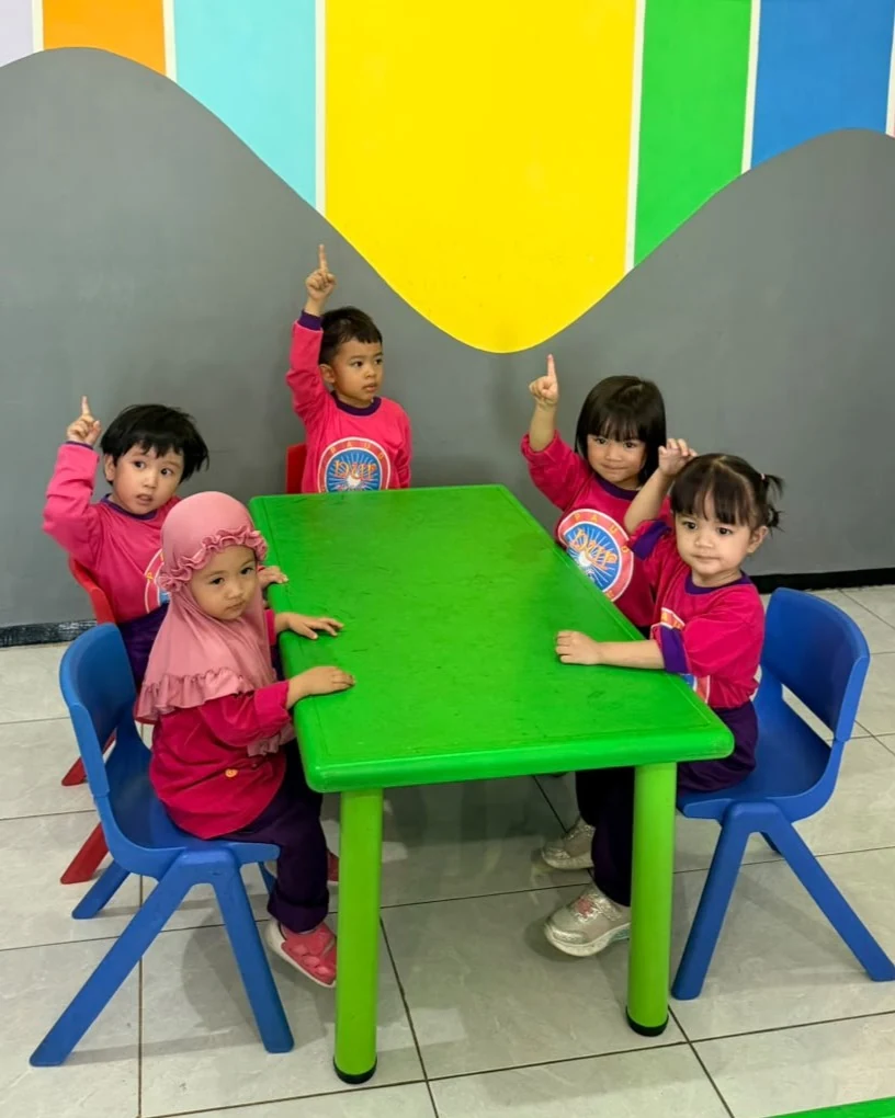 Kegiatan anak-anak KB Nur Madinah 4